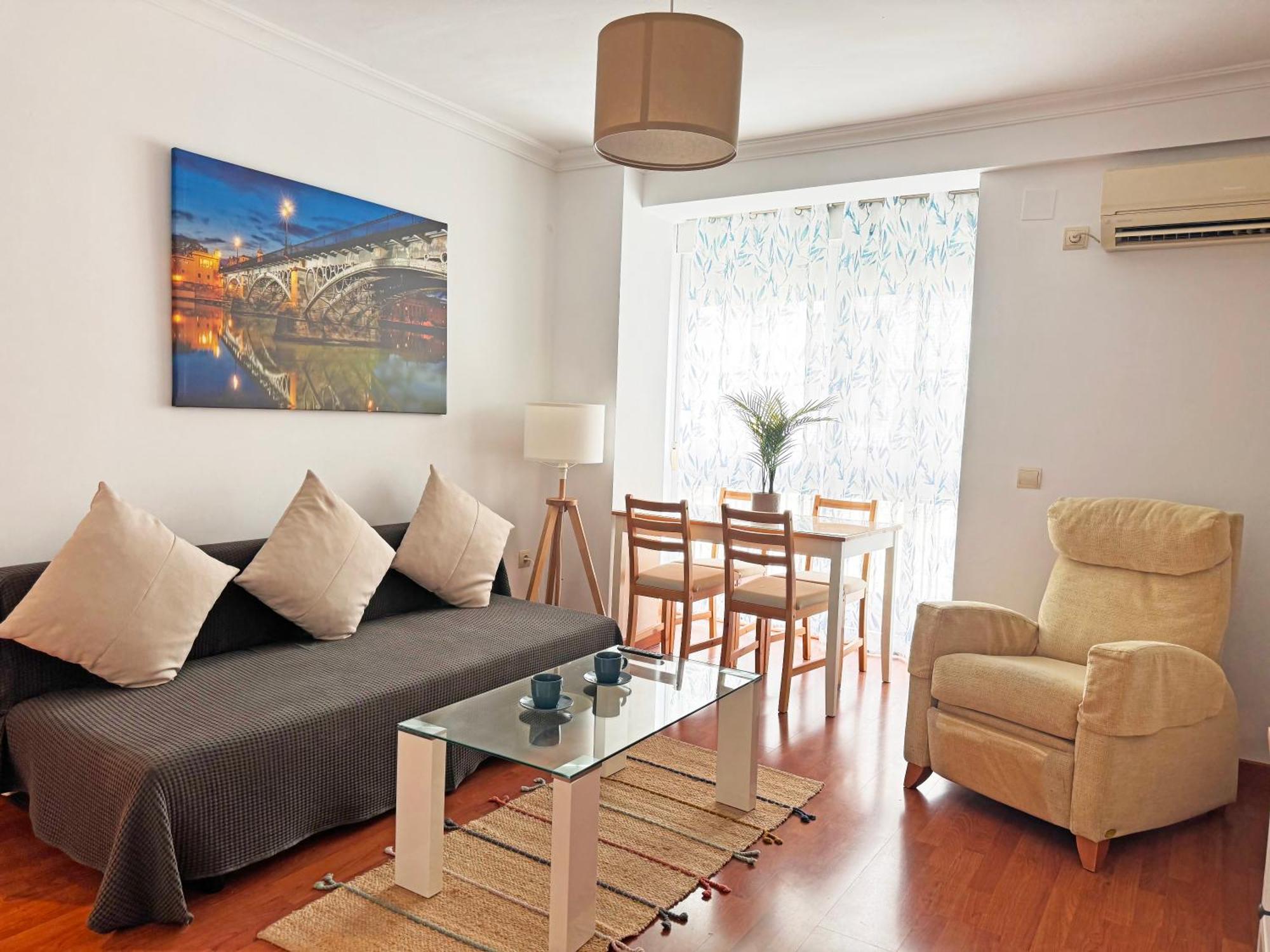 Triana Luxury Numancia Apartman Sevilla Kültér fotó