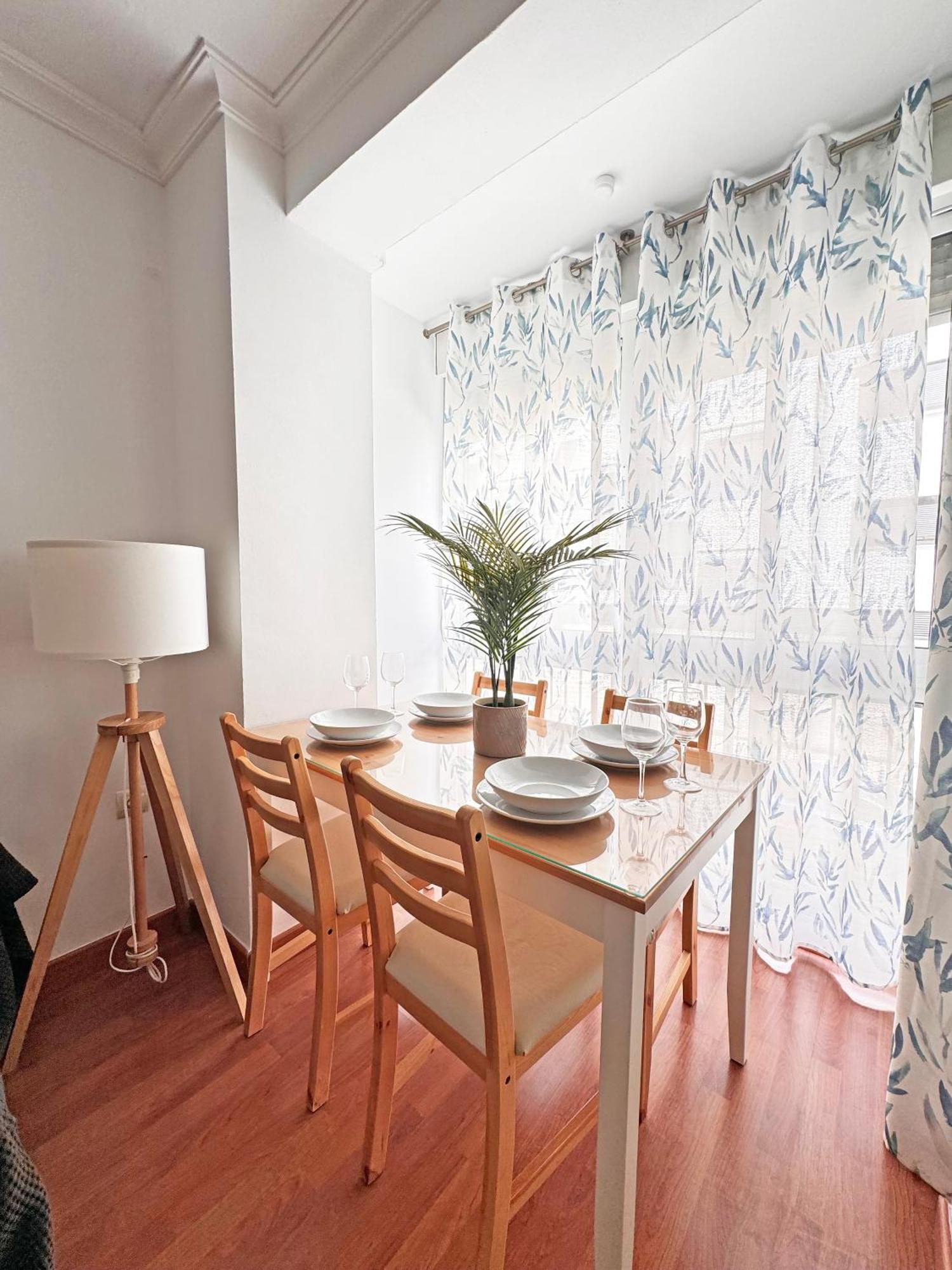 Triana Luxury Numancia Apartman Sevilla Kültér fotó